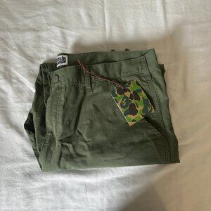 BAPE CARGO PANTS (2XL)